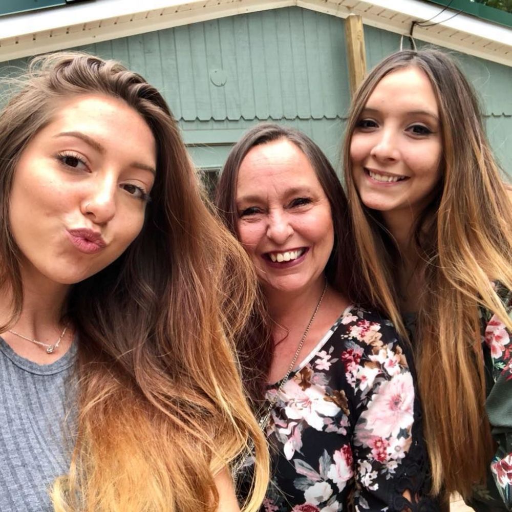 Meet your Posher, Aly